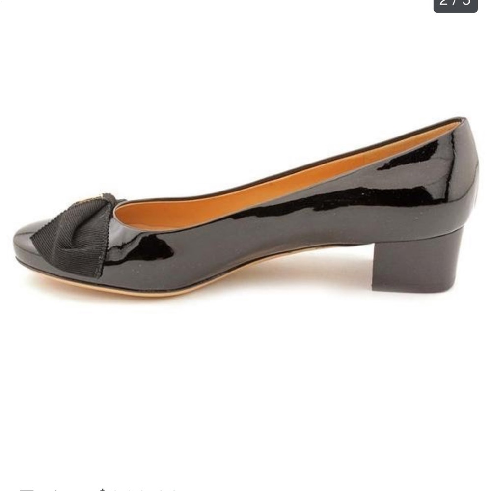 Salvatore Ferragamo Bessy Pumps in Nero